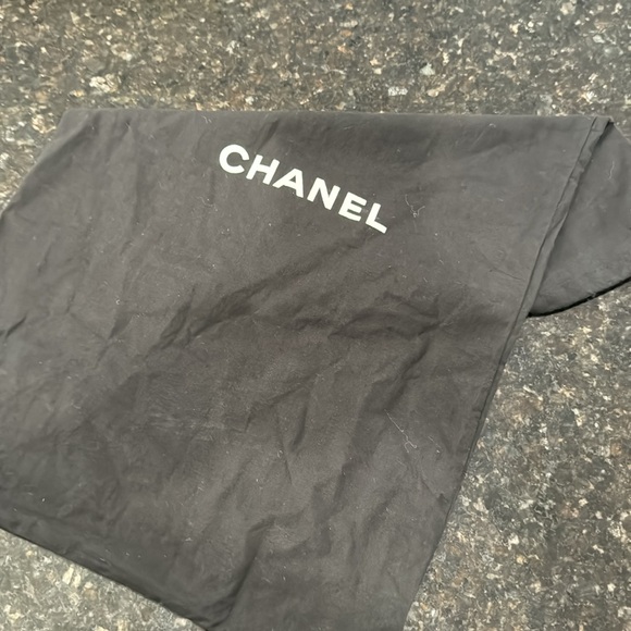 CHANEL DUST BAG - Picture 2 of 2